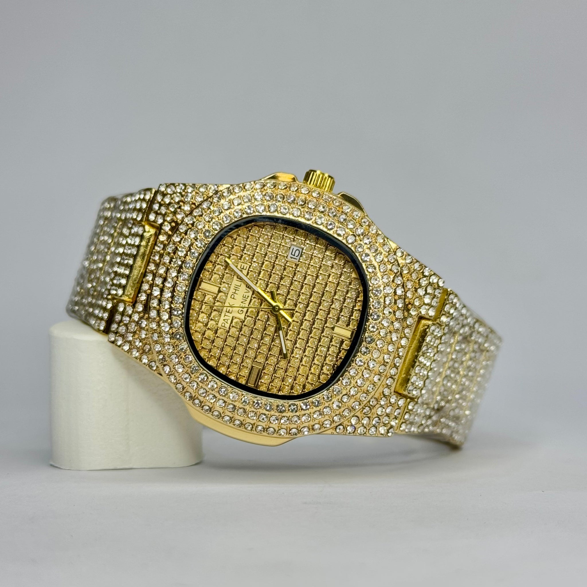 Diamond Gold Men's Watch with permuim box